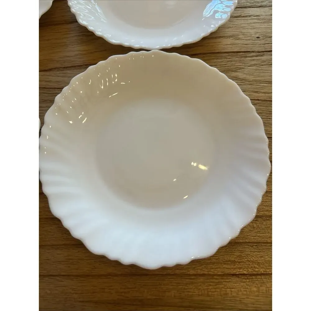 Vtg Milk Glass Set Of 4 Arcopal France White 7” Scallop Swirl 4 Plates 4 Bowls